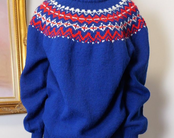 Vintage hand knit blue fair isle fisherman’s sweater size large