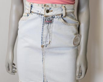 Vintage women’s Get Used acid wash denim jean mini skirt By Elle / Cute 1980’s denim mini skirt for casual wear and back to school Jeans