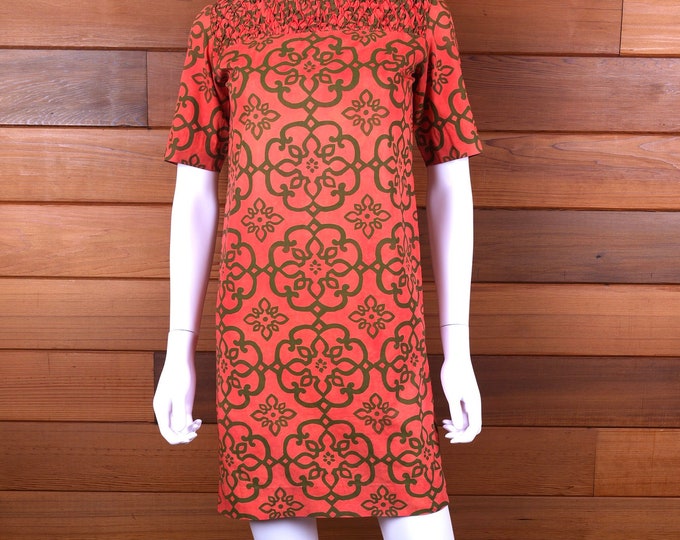 Women’s Vintage Shift Dress / 1960’s Mini Dress / Fall Dress / Vintage Clothing XS / Smocked Dress / Orange Dress