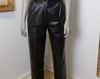Women’s vintage Danier Black Leather Pants size 8