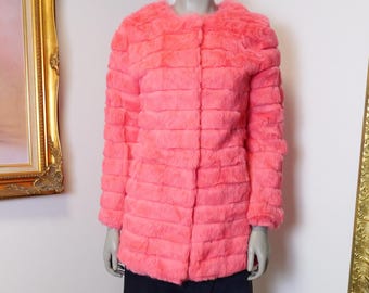 Vintage Women’s Pink Fur Coat Size Small