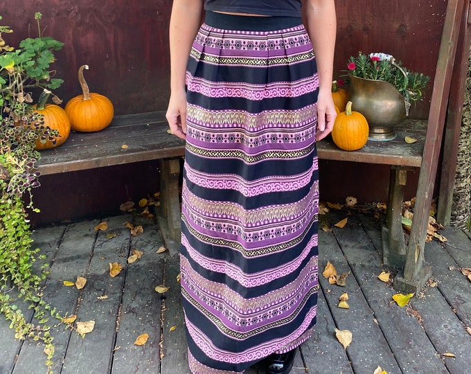 Bohemian 1970’s Vintage Women’s Maxi Skirt / Burple And Black Embroidered Long Skirt For Fall And Winter / Vintage Clothing Medium