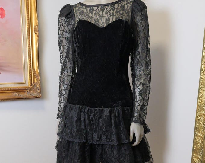 80’s Vintage Velvet and lace Party Dress by Steppin’ Out