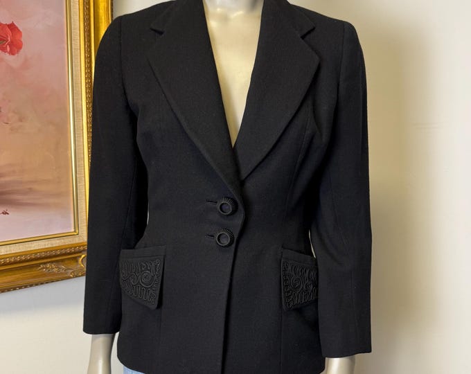 Authentic 1940's blazer with embroidered pockets and statement buttons