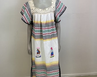 Vintage handmade Dress From Ecuador / Womens Loomed Fabric Dress / Fall Vintage Dress / Kaftan Dress / Tourist Dress / Cozy Loose Long Dress