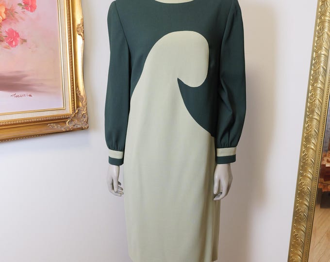 Vintage seamstress’s made long sleeve green dress with wave design / Two tone green mod shift dress for Fall and Winter / 1980’s women’s