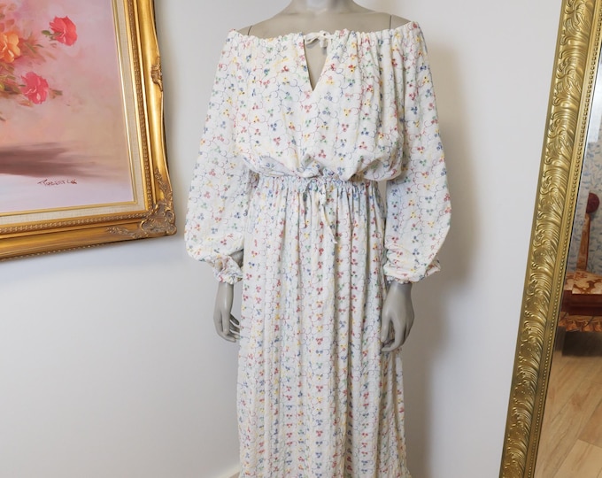 Women’s 1970’s rainbow eyelet cotton fabric dress with elastic waistband and bohemian ruffles / Off the shoulder dress in size large