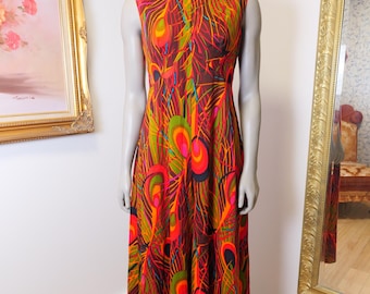 1960’s women’s vintage jumpsuit with bright peacock feather print / 60’s romper / Wild vintage sleeveless jumpsuit / Vintage clothing