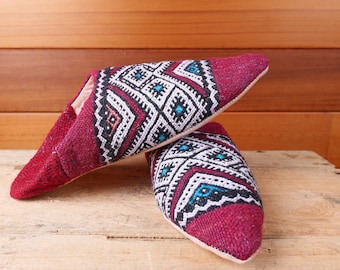 Chinelos Marroquinos Vintage: Sapatos Artesanais em Estilo Árabe (Feminino G)