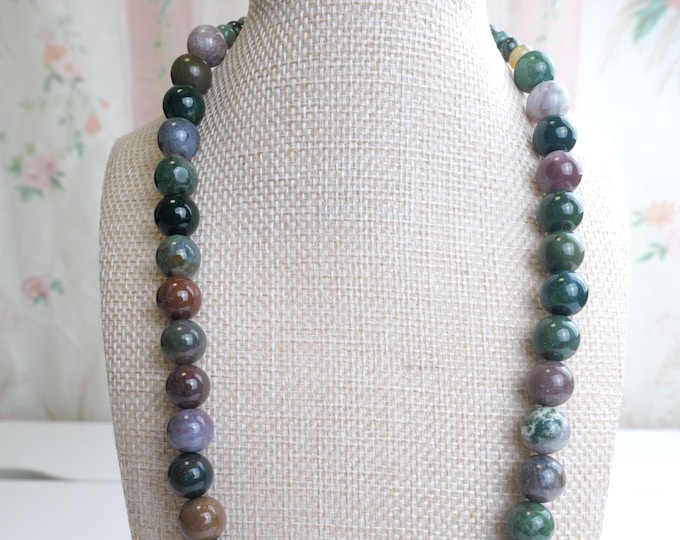 Jasper Beaded Necklace With Graduated Stone Beads / Women’s vintage natural stone necklace / Summer Accessories / Natural Boho Hippie Look