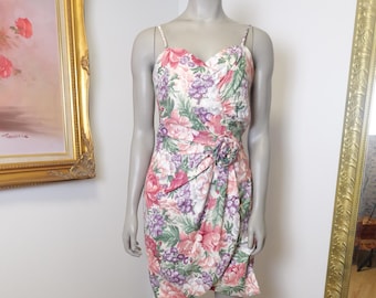 Vintage Floral Cotton Dress: 90s Sweetheart Neckline, Rose Detail