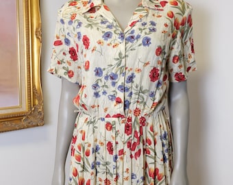Vintage women's 80's does 40's floral vintage day dress size small