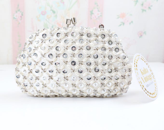 Vintage white satin evening bag with pearls and sequins beading / Small special occasion white and silver purse for bride