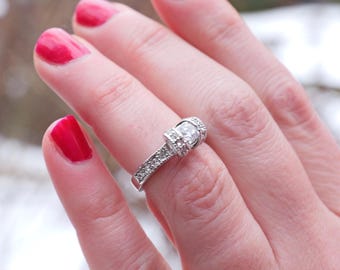 Vintage women’s faux wedding ring for travel size 5