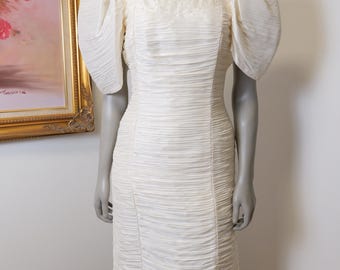 Vintage Wedding Dress / Short Wedding Dress / Cream beaded Party Dress / Anniversary Dress / Elopement Dress b/ City Hall Wedding Dress