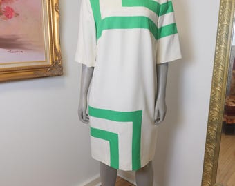 Vintage 1980’s geometric print shift dress / Couture custom made Summer dress / White and green boxy shift with half sleeve