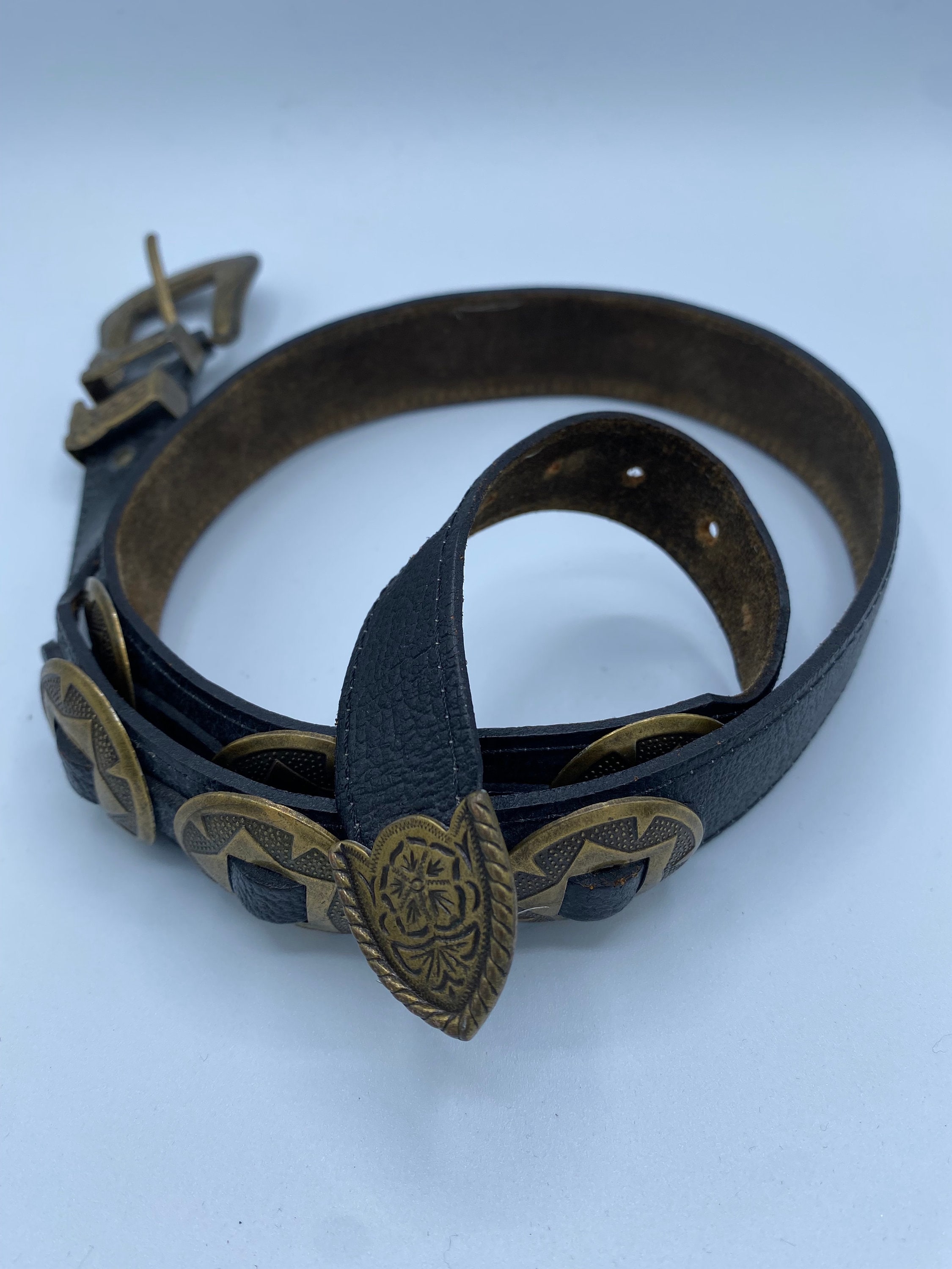 Vintage Leather Western Belt / Womens Vintage Belt / Leather and Brass