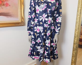 1970s Floral Midi Dress, Plus Size Vintage Dagger Collar