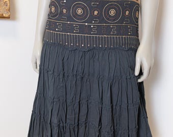 100% Cotton drop waist embroidered vintage skirt in black with tiered skirt and sequins / Cute Y2K Skirt size Large / Cotton Clothing