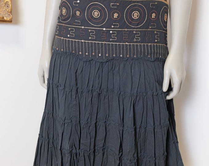100% Cotton drop waist embroidered vintage skirt in black with tiered skirt and sequins / Cute Y2K Skirt size Large / Cotton Clothing