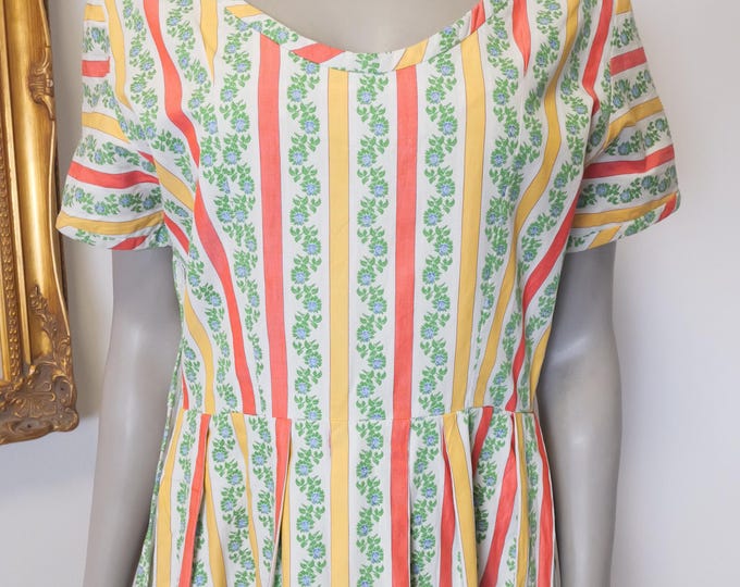 1950’s vintage summer dress / women’s vintage day dress / authentic 1950’s dress / 50’s clothing / Retro Dress / sweet cottagecore