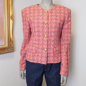 Vintage 90’s Pink Women’s tweed blazer with gold buttons / Clueless jacket / 2000’s blazer / Girly pink suit jacket / Light Fall Jacket