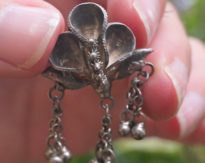 Antique Earrings / Clip On Earrings / Vintage Jewelry / Estate Jewelry / Brutalist Earrings / Modernist Earrings