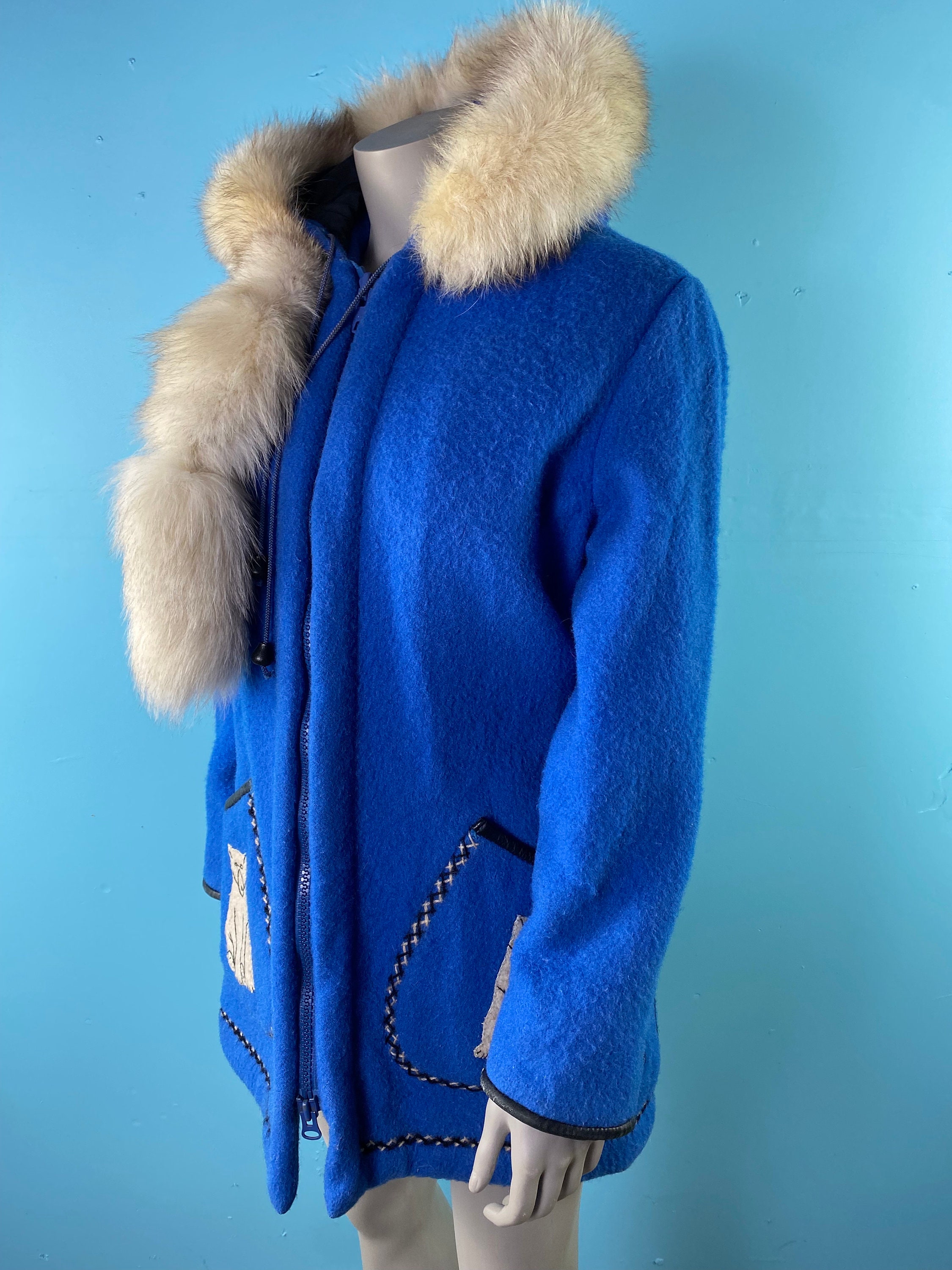 Vintage James Bay Parka With Fur Trim / Vintage Womens WInter Coat