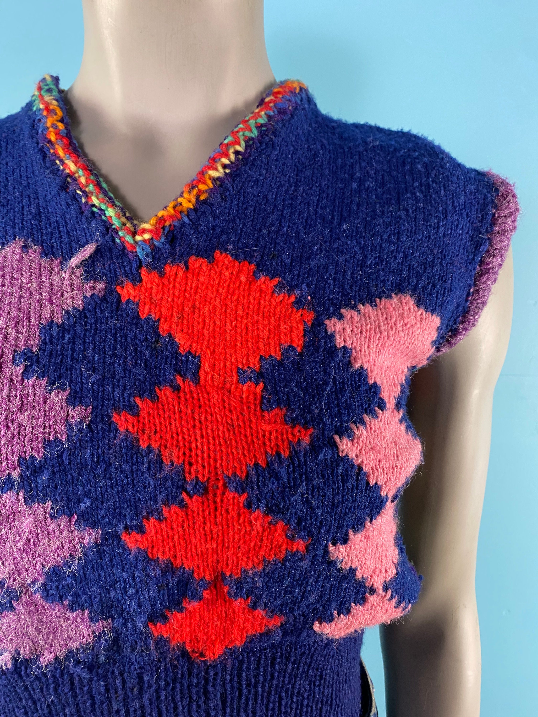 Vintage Womens Sweater Vest / Knit Pullover Vest / 1970's Vest