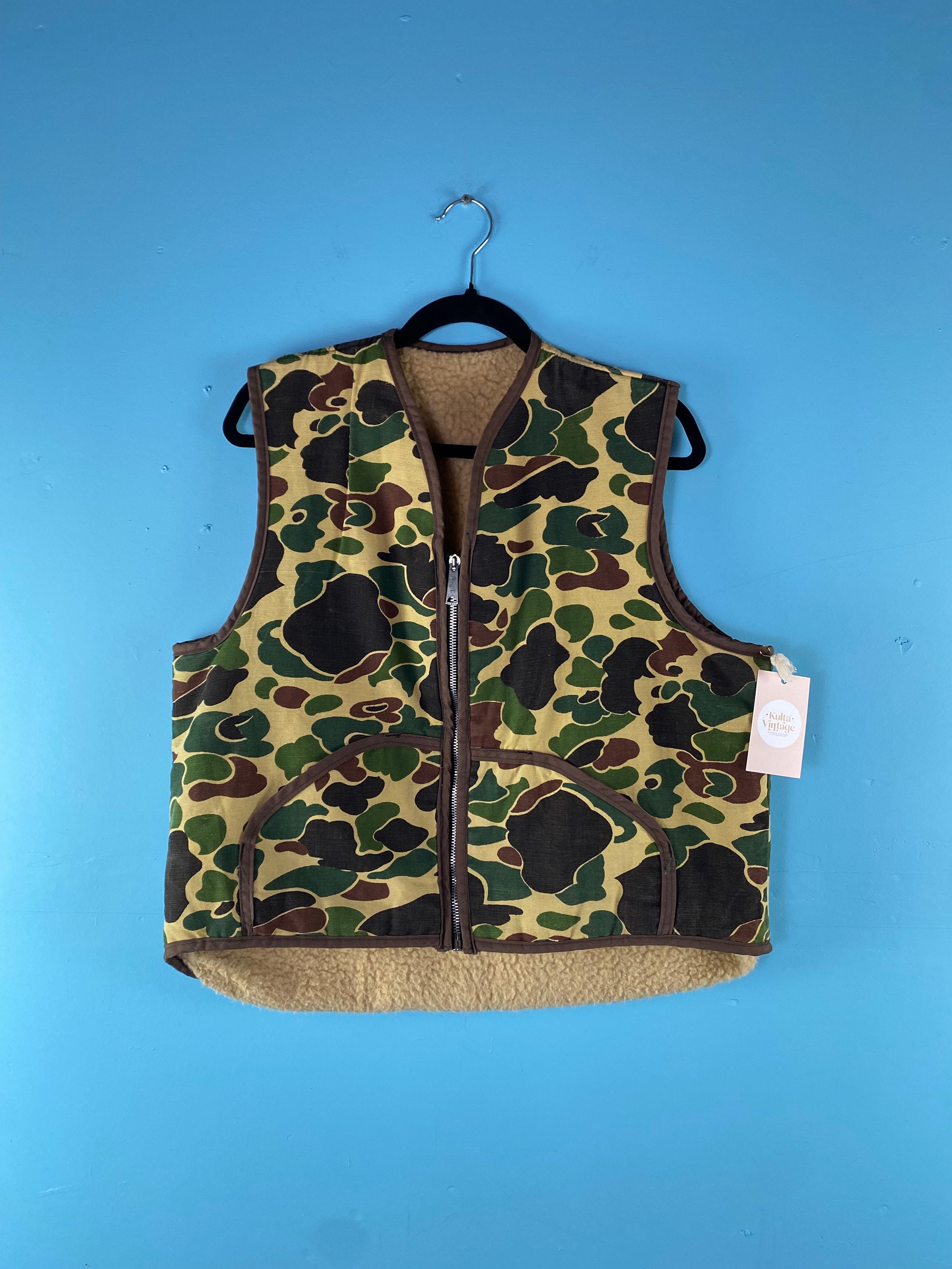 1970's Sheepskin And Camo Vest / Army Vest / Hunting Vest / Cozy Vest