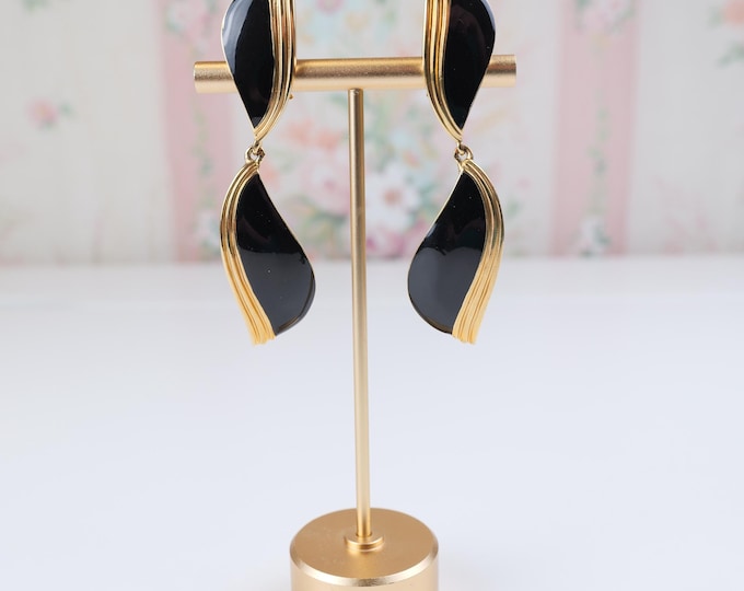 Vintage 1980’s Butler signed dangle drop black and gold women’s clip on earrings / Dead stock Fifth Avenue Collection Earrings / Vintage