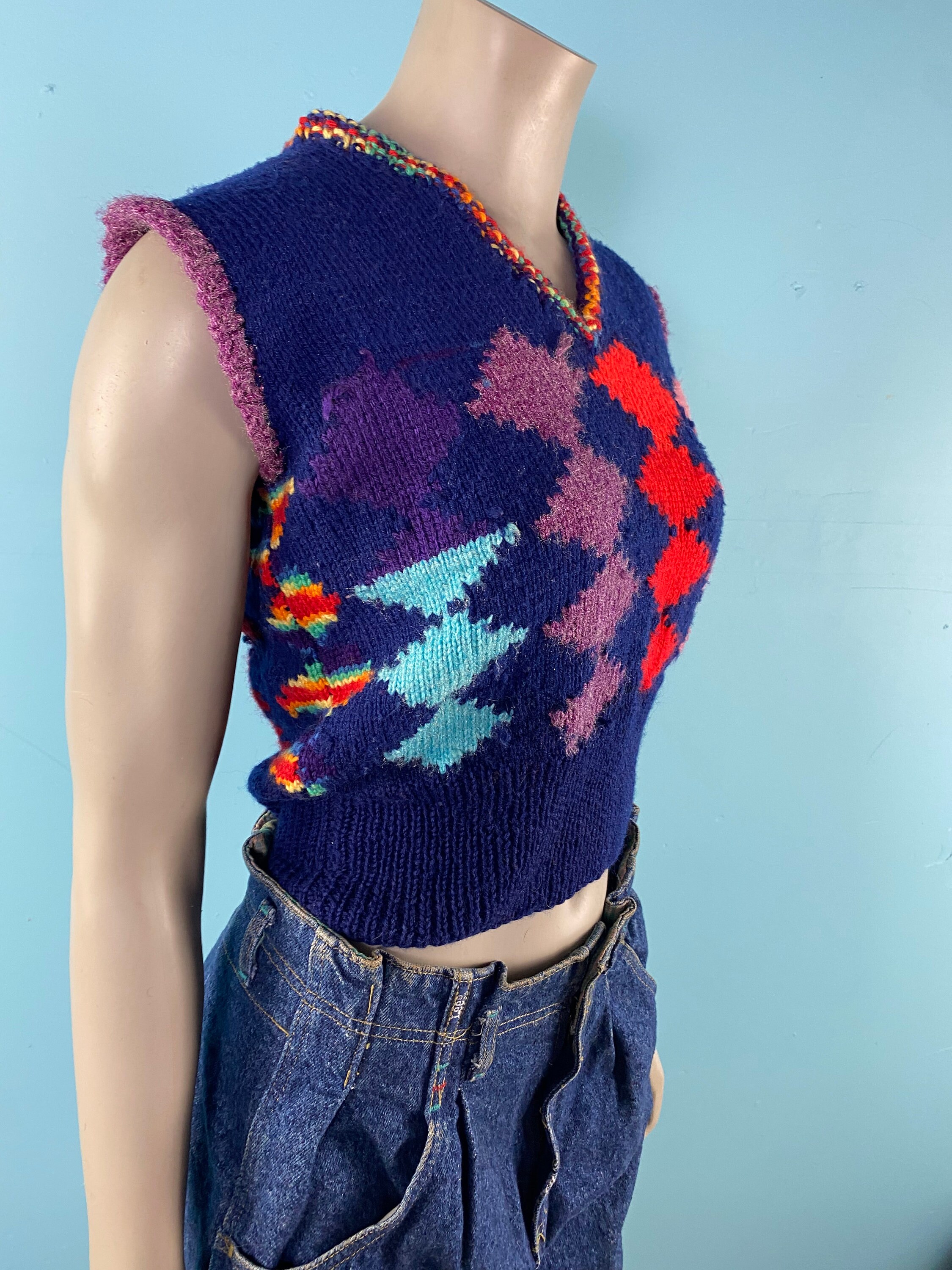 Vintage Womens Sweater Vest / Knit Pullover Vest / 1970's Vest