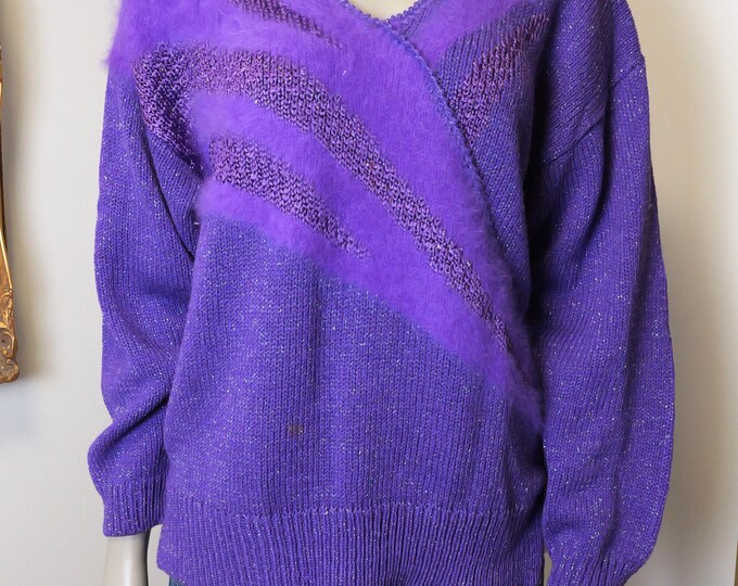 Franco Valeri Vintage Purple Angora 1980’s V Neck pull over sweater / Oversized casual Fall and Winter Knit Sweater / Cute date night Top