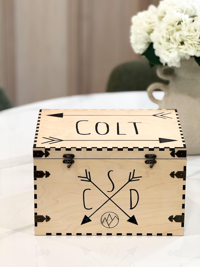 Customizable Wooden Storage Box: Handcrafted Memories Organizer image 1