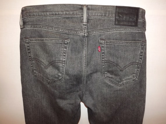 levis 107