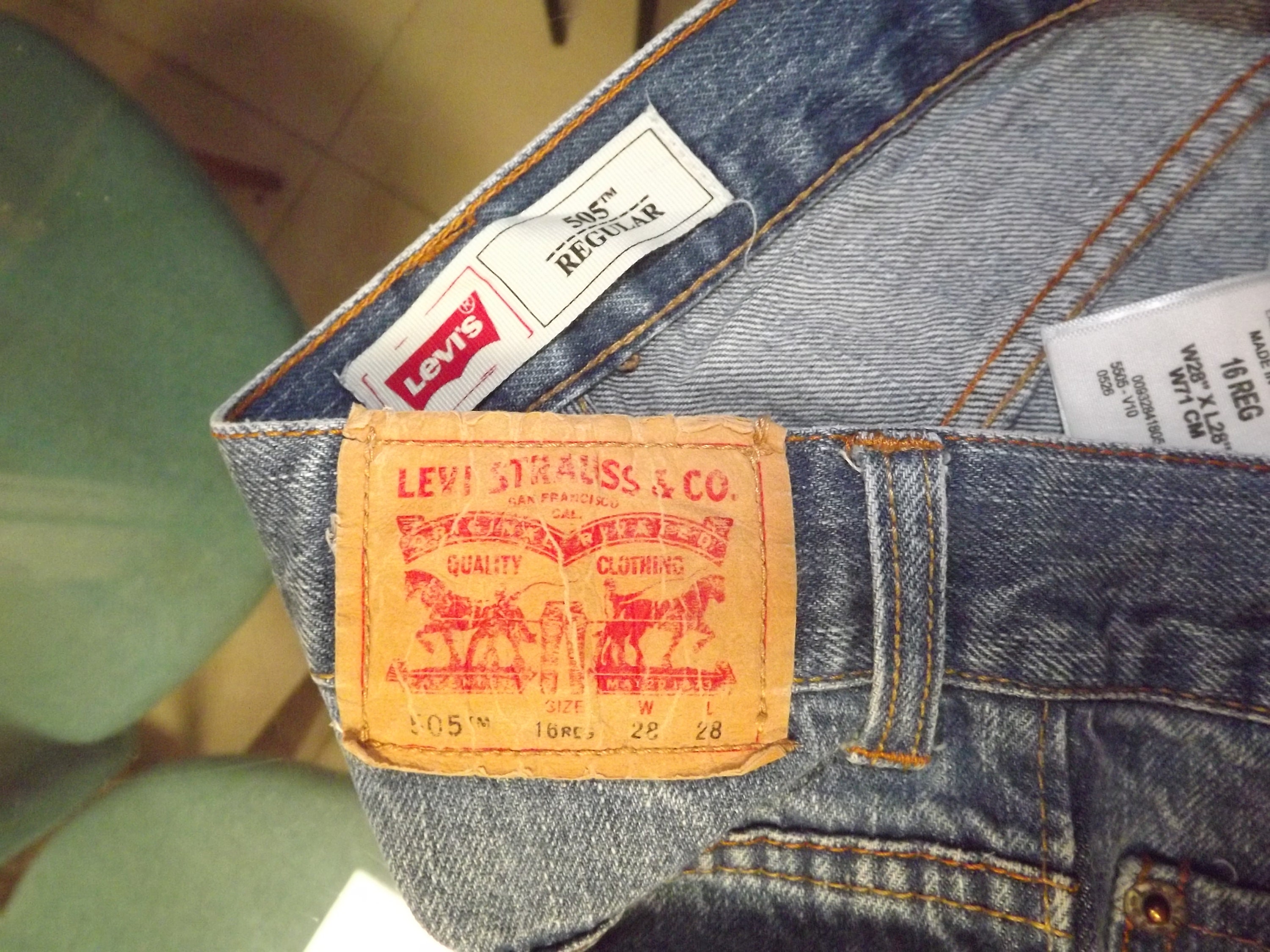 Levis 505 Vintage Jeans W28