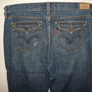 Levis 515 Vintage Boot Cut  Women W 33&quot; L 30&quot;  (172)