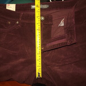 Levis 701 Vintage Corduroy Women Demi Curve W35 L34 Burgundy 39 image 5