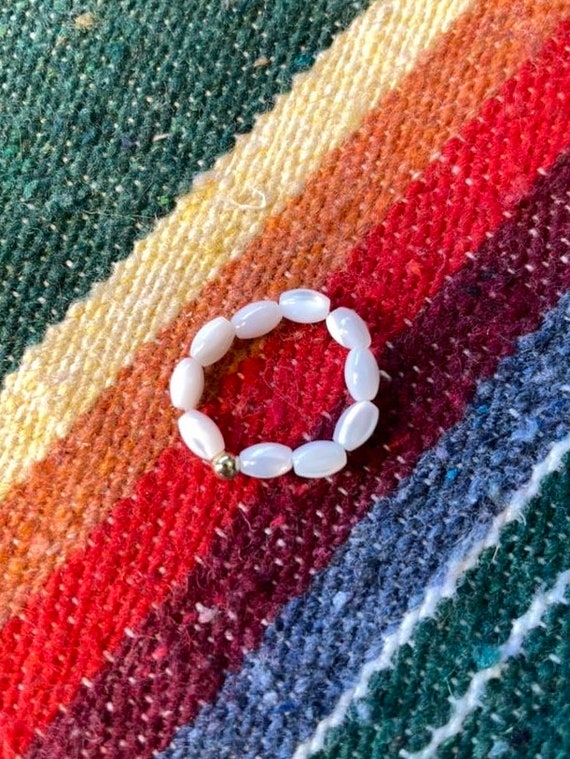 Mother of Pearl Simple Beaded Ring