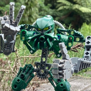 Articulated Bionicle Hands Pair