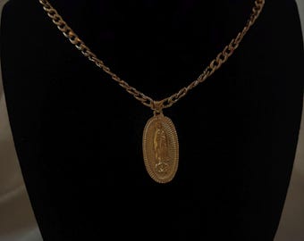 Set - Gold jesus necklaces