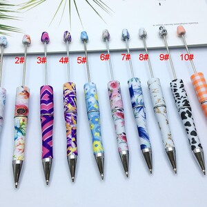 10 Stück DIY Kugelschreiber Perlen Kugelschreiber, Bedruckte Kugelschreiber, Gänseblümchen Blumen Druck Kunststoff Kugelschreiber Blcak Nachfülltinten,Bubblegum Perlen zum Anpassen