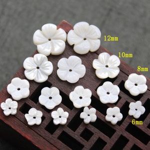 20pcs Natural Shell Flower Beads Shell Carved Flower Beads, Aurora White Mother-of-Pearl Flower Bead,Choose Size