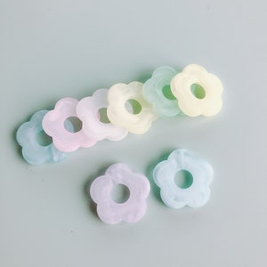 10pcs Flower-shaped Resin Charm Pendant, Acetate Acrylic Fresh Colors Hollow Flower Earring Charm DIY Jewelry