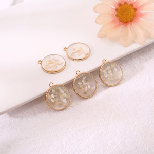 Gold Plated Shell Resin Charms: Round Acrylic Pendants (20mm)