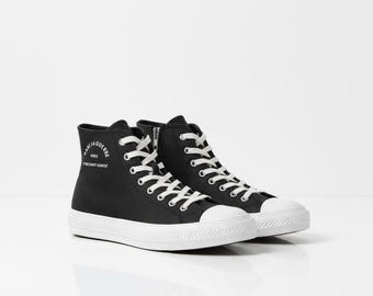 Snickers Karl Lagerfeld para hombre, en perfecto estado, zapatos vintage para hombre