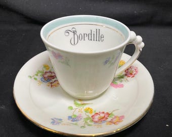 Bordille, tazza e piattino in porcellana vintage, unici, divertenti e riciclati, volgari