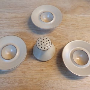 Nice Mid-century ceramic egg-cups with salt-dispencer.
