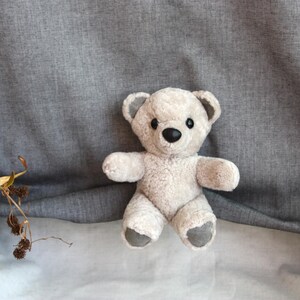 Oso de peluche de piel de oveja: juguete de peluche blanco para interiores