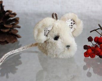 Keychain beige mouse, Size М, Natural mink fur, Genuine Leather ears and tail, A toy of real mink fur, Beige mouse on keys or bag